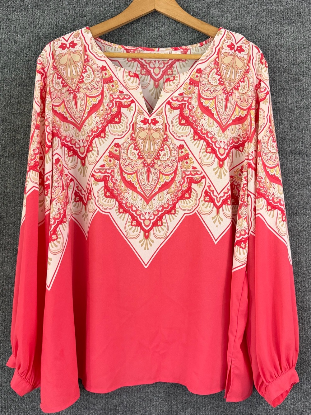 Belle Kim Gravel Womens 2X Ling Sleeve Boho Top Pink White Split V Neck Office